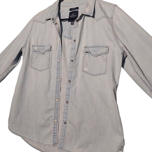 American Eagle Outfitters Distressed Denim Long Sleeve Shirt Women's Lg Lt Blue - Picture 1 of 11